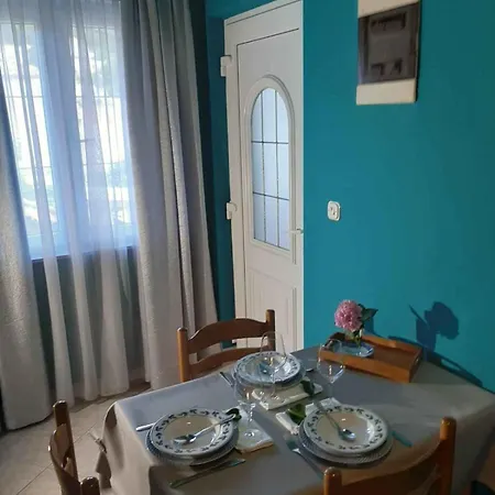 Apartment In - Insel Brac 6052 Pucisca